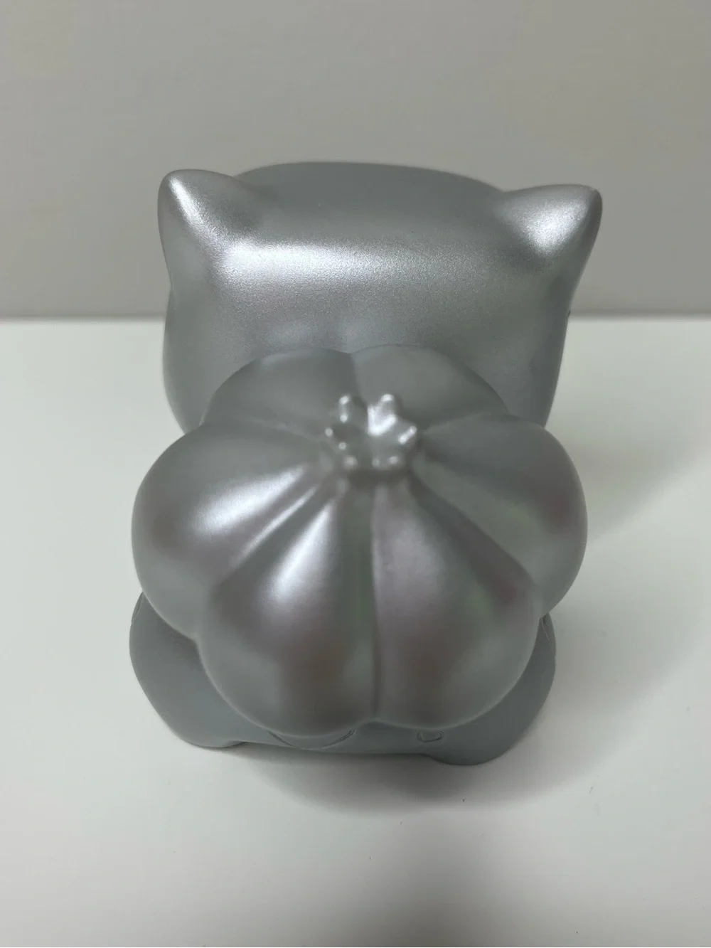 Funko Pop! Vinyl Figure: Pokemon Bulbasaur Silver Metallic 25th Anniversary #454